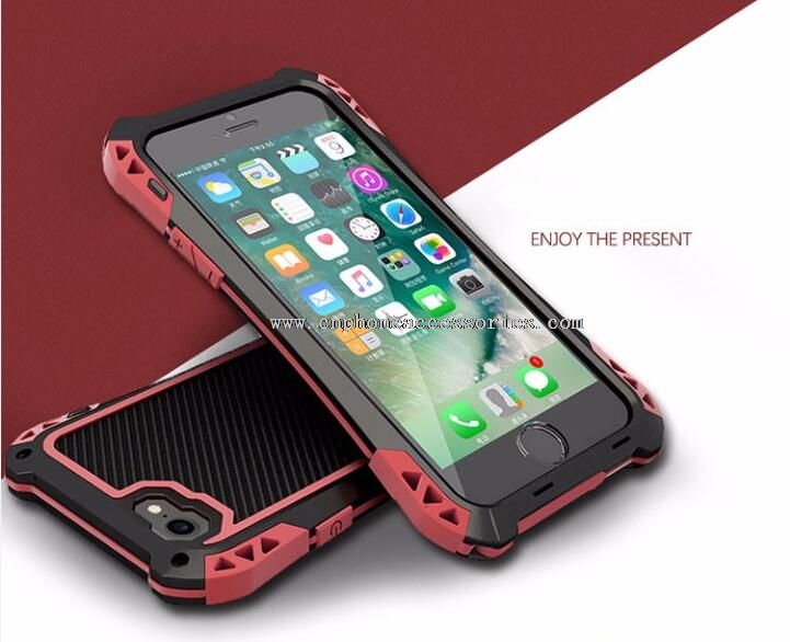 capa em silicone de metal 7 iPhone