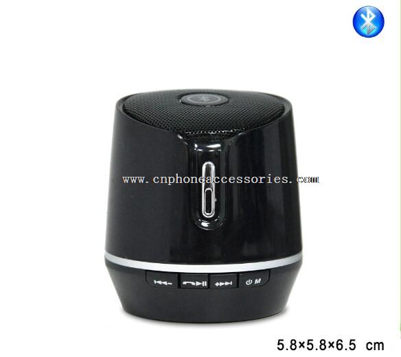o alto-falante Bluetooth mini cubo