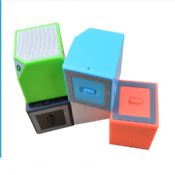 square box shape bluetooth speaker with usb port images