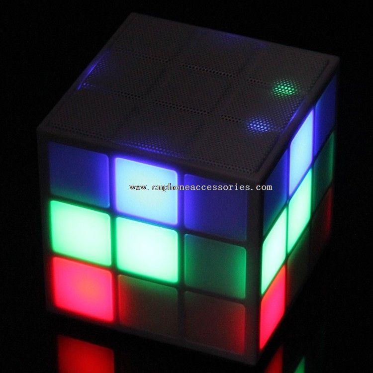 Altoparlante Bluetooth senza fili di Flash LED luce Mini cubo magico