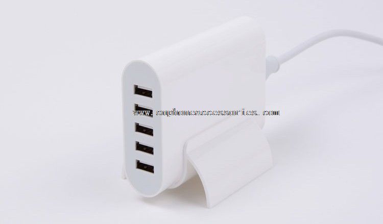 cestovní adaptér s usb nabíječkou