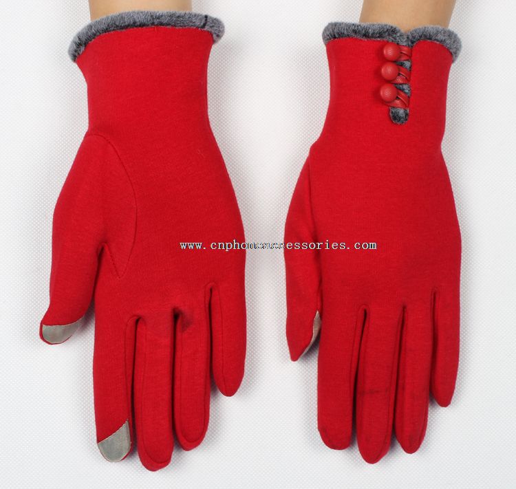 мягкие зимние перчатки с пуговицами