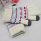 Coeur blanc motif deux doigts touchent écran gants small picture