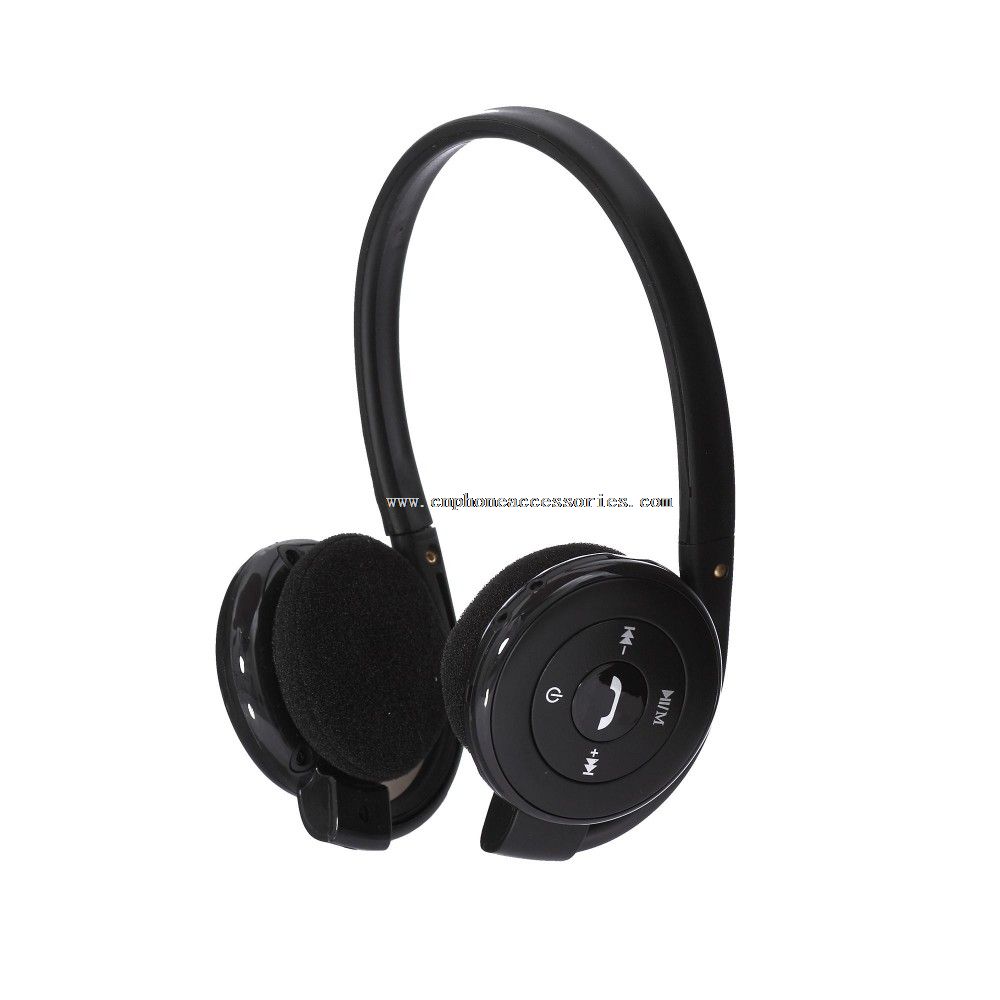 Neckband headphone olahraga dengan versi nirkabel