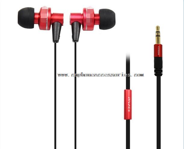 Super Bass kebisingan isolating In-Ear Headphones