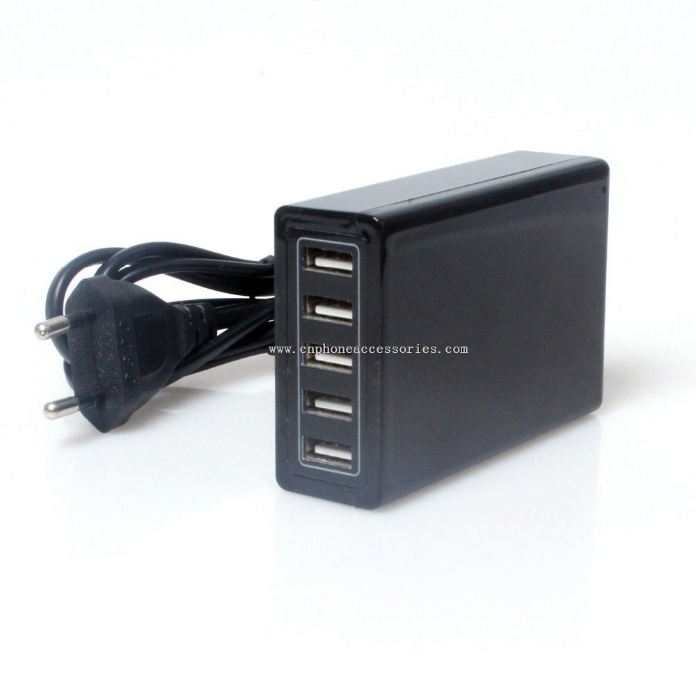 Bank daya USB dengan 5 port usb