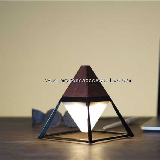 USB table lamp