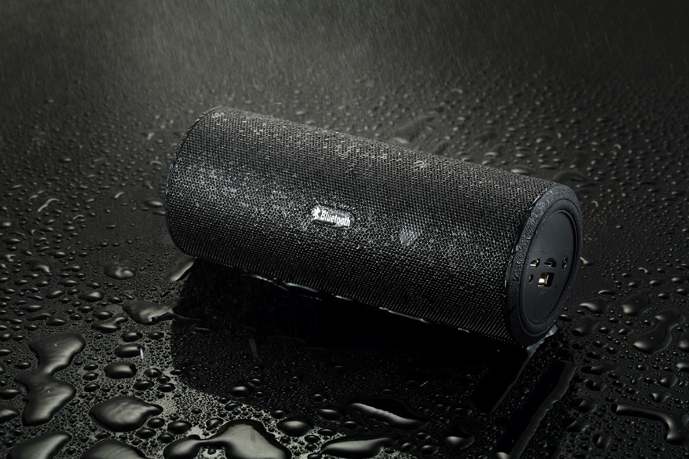 Bluetooth speaker with power bank