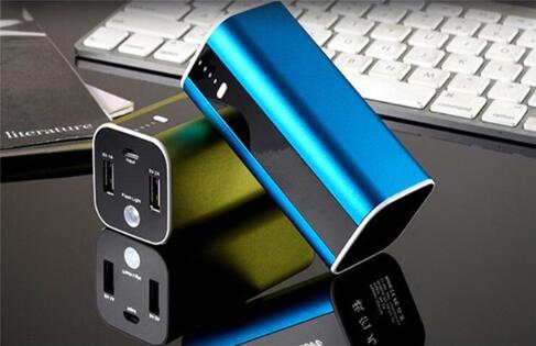 Mini Wireless Menü Power Bank