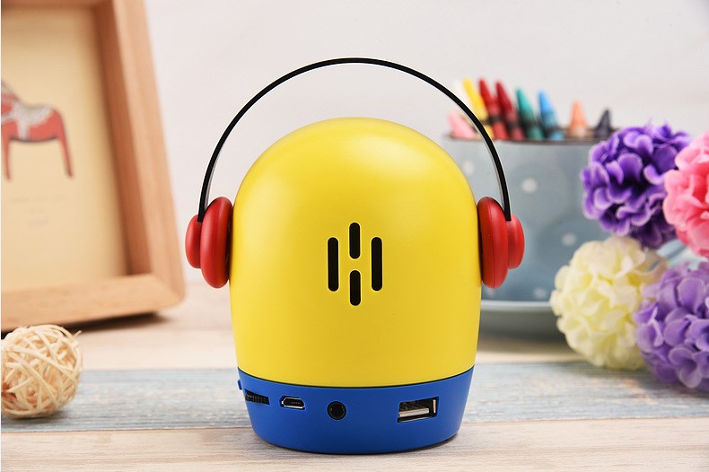  mini minion højttaler med FM radio, TF kort, MIC, USB