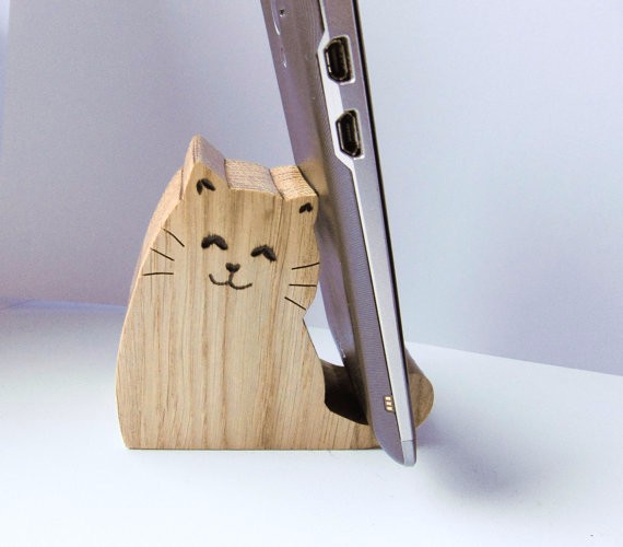  Cat Forma in Legno Titolare 